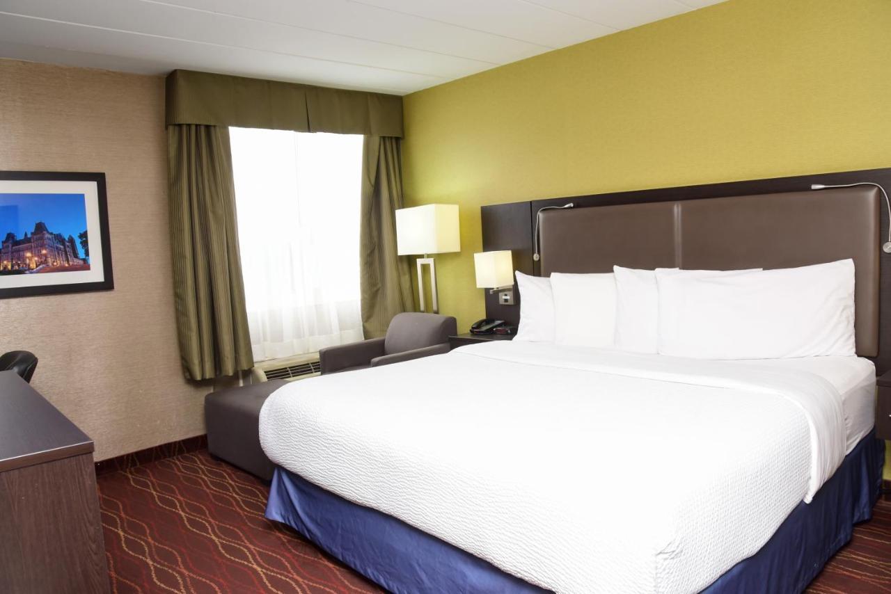 Days Inn By Wyndham Ottawa Exterior photo
