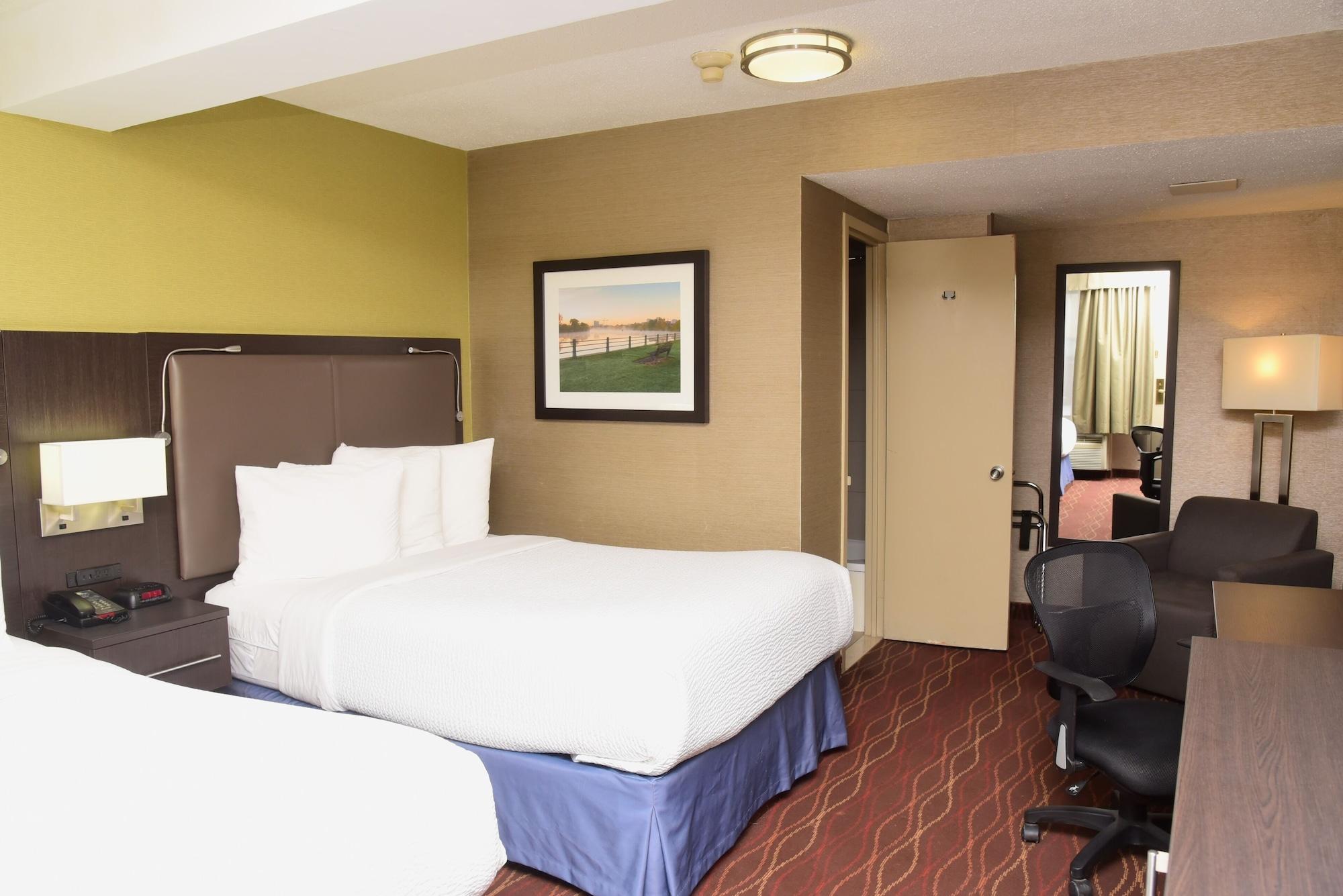 Days Inn By Wyndham Ottawa Exterior photo