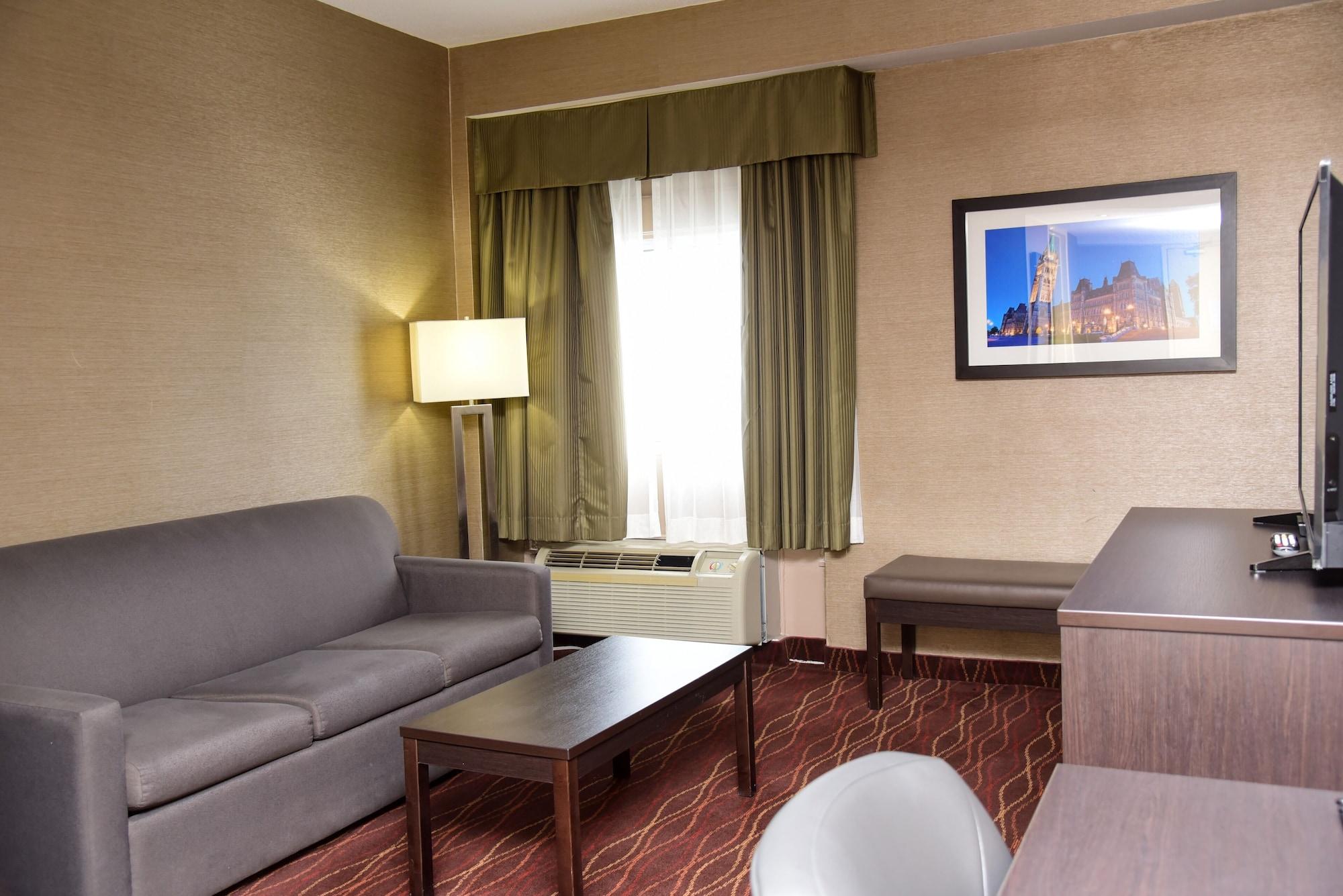 Days Inn By Wyndham Ottawa Exterior photo